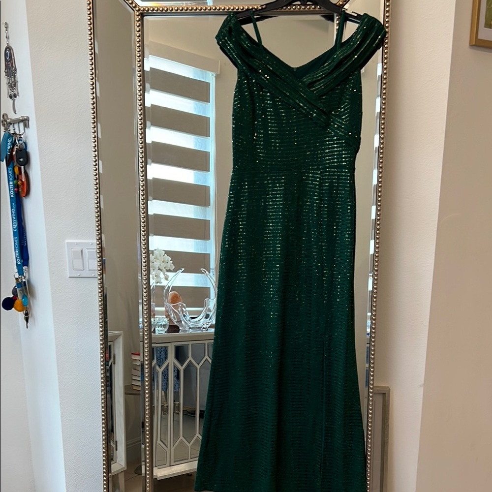 Emerald Sequin Sleeveless V-neck Maxi Gown
